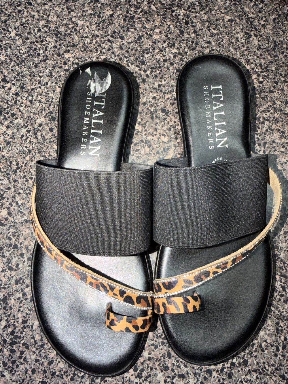 Italian Shoemakers Black Slides with Leopard-Print Toe Loop Size 9